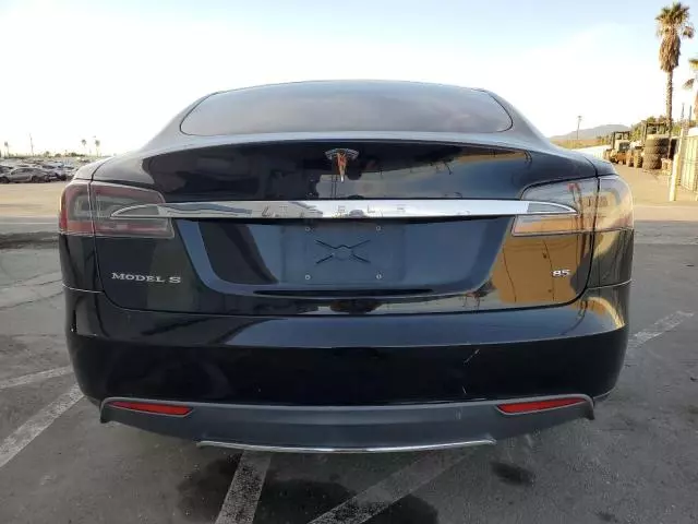 2014 Tesla Model S