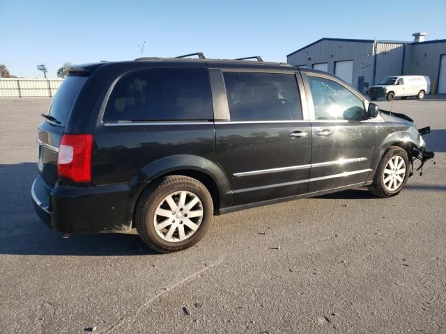 2011 Chrysler Town & Country Touring L