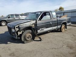 Vehiculos salvage en venta de Copart Bakersfield, CA: 1993 Nissan Truck King Cab SE