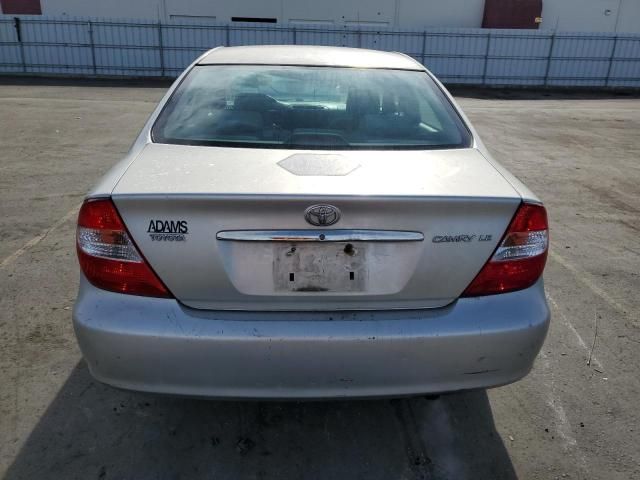 2004 Toyota Camry LE