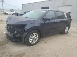 Salvage cars for sale at Jacksonville, FL auction: 2022 KIA Carnival LX