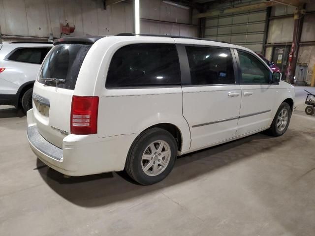 2009 Chrysler Town & Country Touring