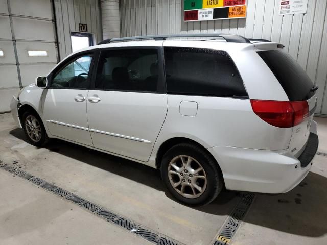 2004 Toyota Sienna XLE