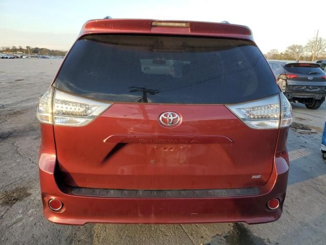 2015 Toyota Sienna Sport