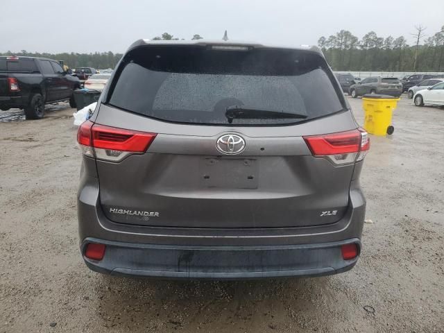 2018 Toyota Highlander SE