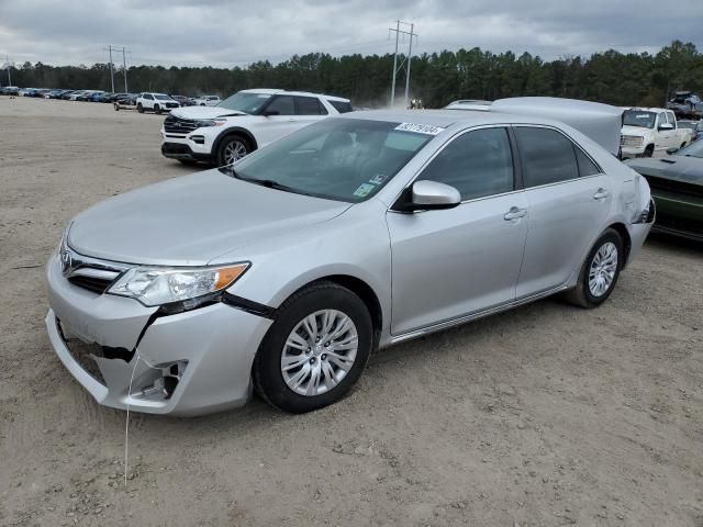 2014 Toyota Camry Hybrid