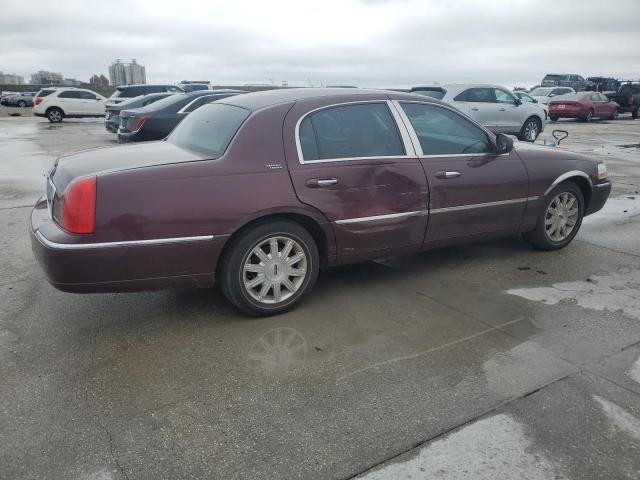 2010 Lincoln Town Car Signature Limited