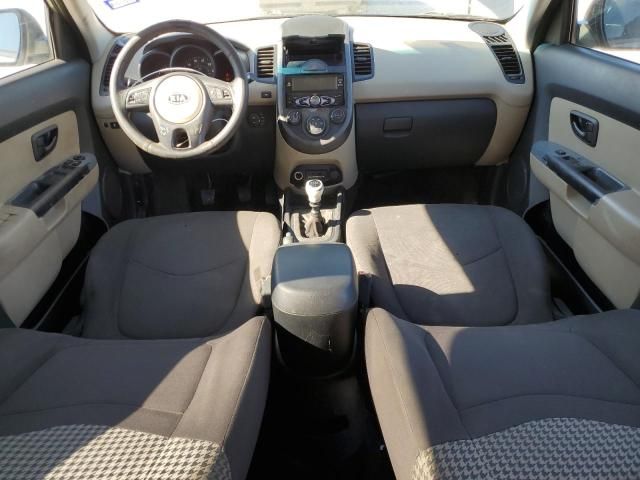 2010 KIA Soul +