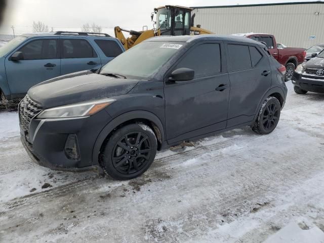 2022 Nissan Kicks SV