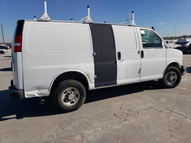 2020 Chevrolet Express G2500