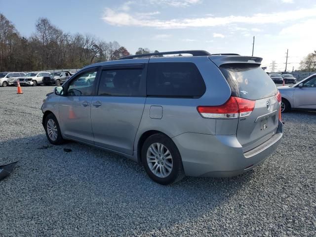 2012 Toyota Sienna XLE