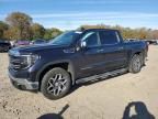 2022 GMC Sierra K1500 SLT