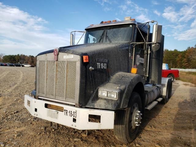 2013 Kenworth Construction T800