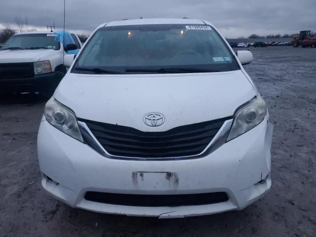 2013 Toyota Sienna LE