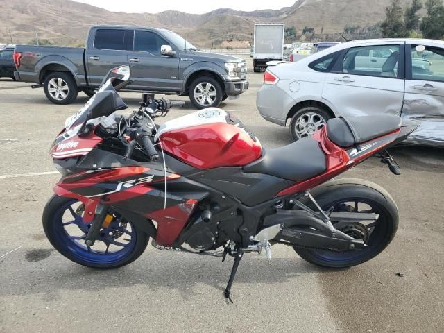 2015 Yamaha YZFR3