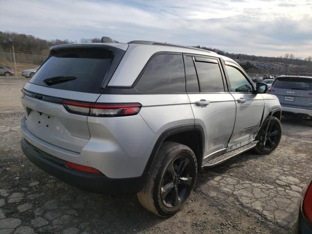 2023 Jeep Grand Cherokee Laredo