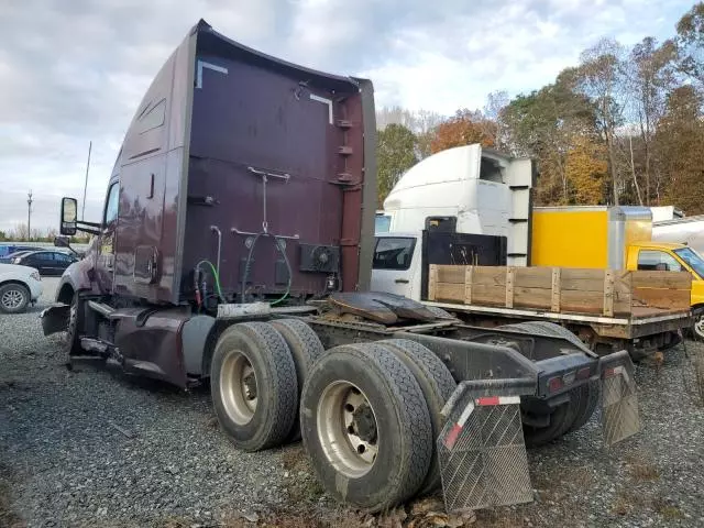 2019 Kenworth Construction T680