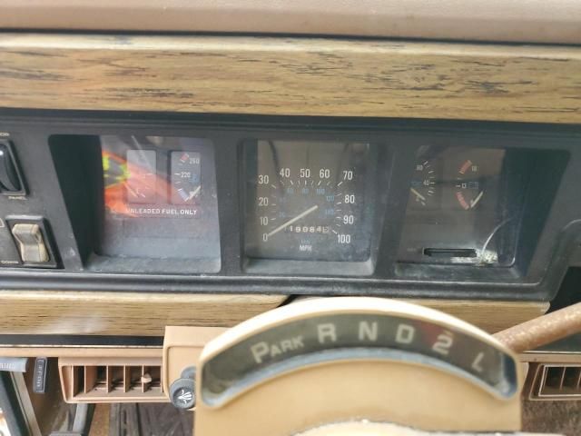 1986 Jeep Grand Wagoneer