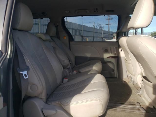 2011 Toyota Sienna XLE