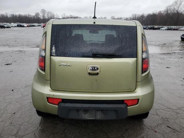 2011 KIA Soul +