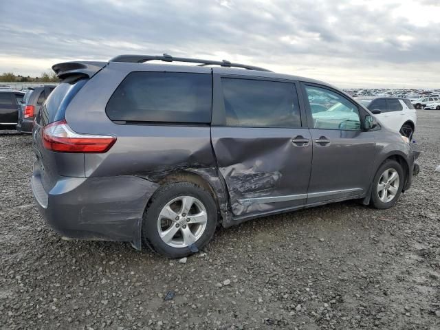 2015 Toyota Sienna LE