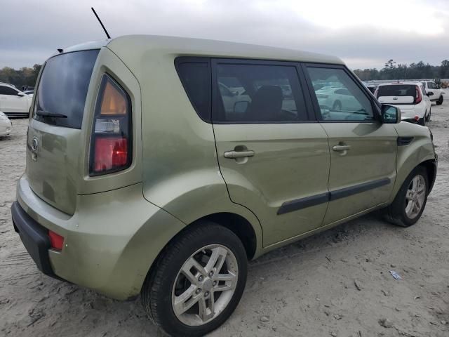 2011 KIA Soul +