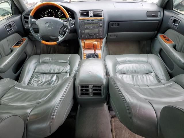 1999 Lexus LS 400