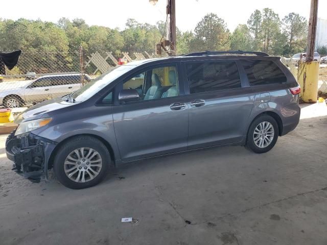 2015 Toyota Sienna XLE