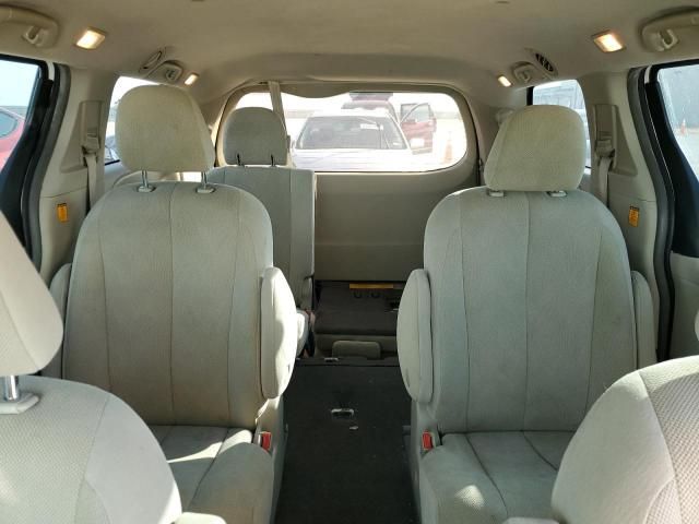 2011 Toyota Sienna Base