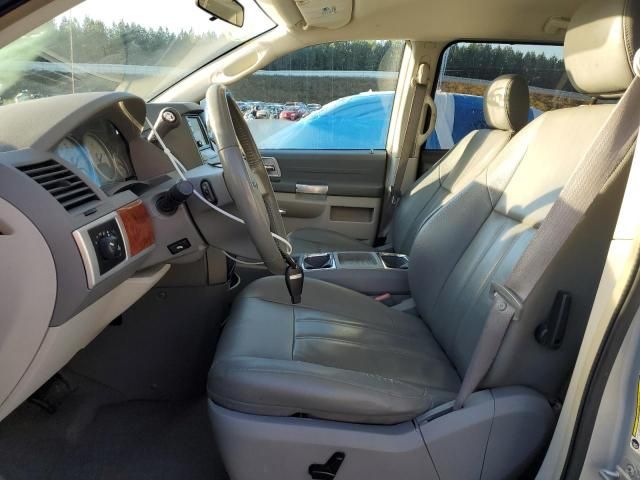 2008 Chrysler Town & Country Touring