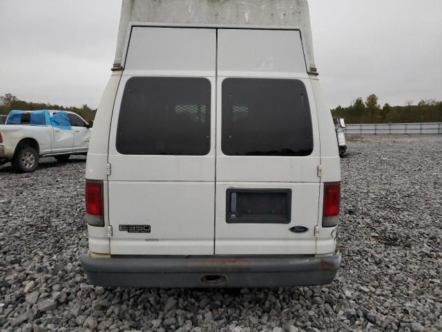 2004 Ford Econoline E350 Super Duty Van