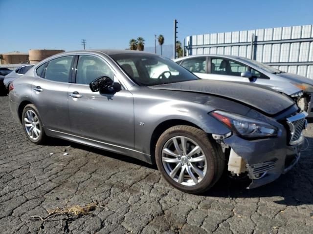 2018 Infiniti Q70 3.7 Luxe