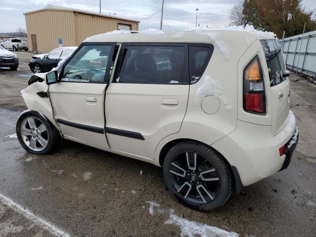 2010 KIA Soul +