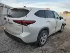 2023 Toyota Highlander Hybrid LE