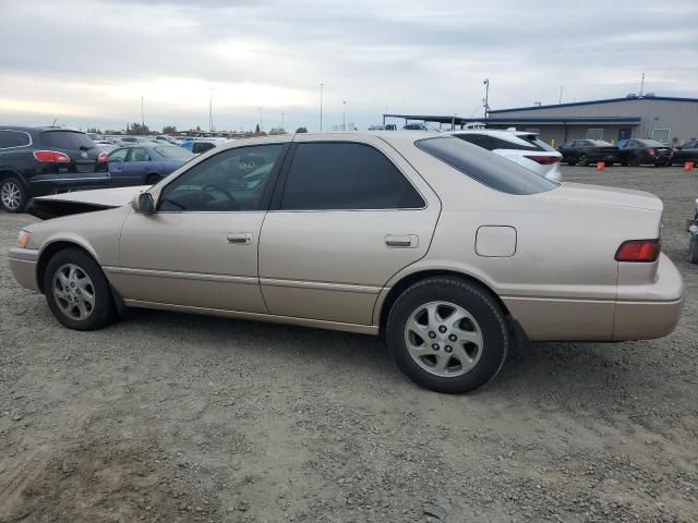 1999 Toyota Camry LE