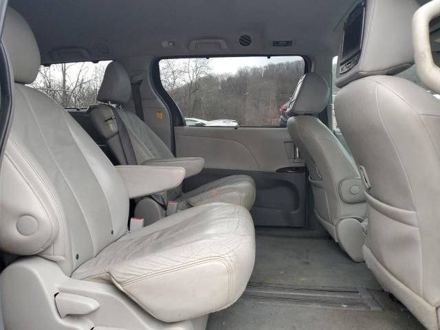 2011 Toyota Sienna XLE