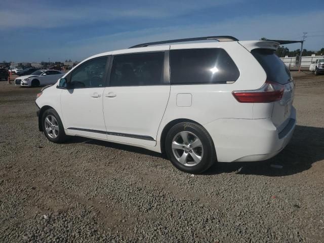 2015 Toyota Sienna LE