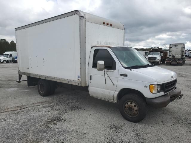 2001 Ford Econoline E350 Super Duty Cutaway Van