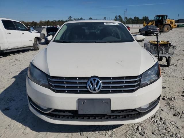 2014 Volkswagen Passat SEL