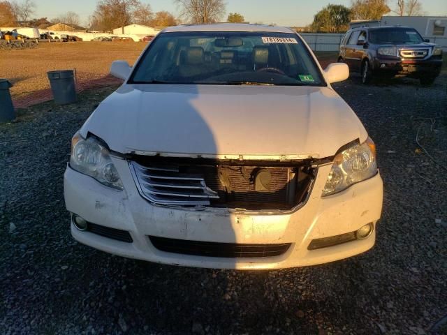 2010 Toyota Avalon XL