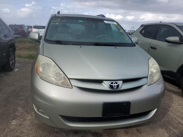 2006 Toyota Sienna XLE