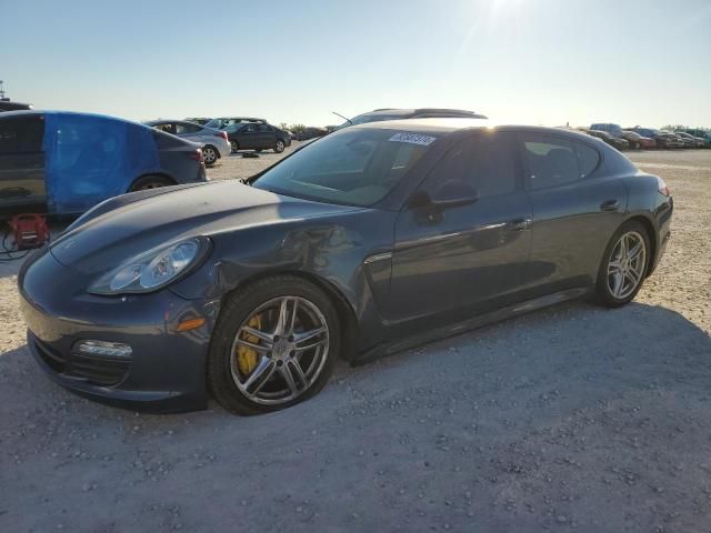 2012 Porsche Panamera 2