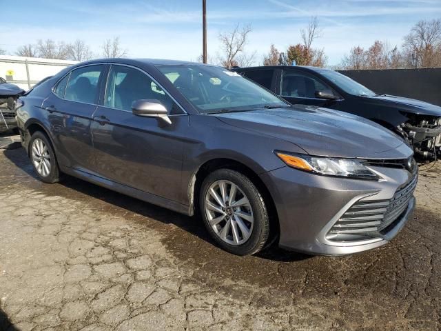 2022 Toyota Camry LE