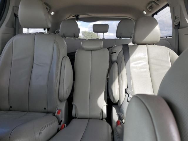 2013 Toyota Sienna XLE