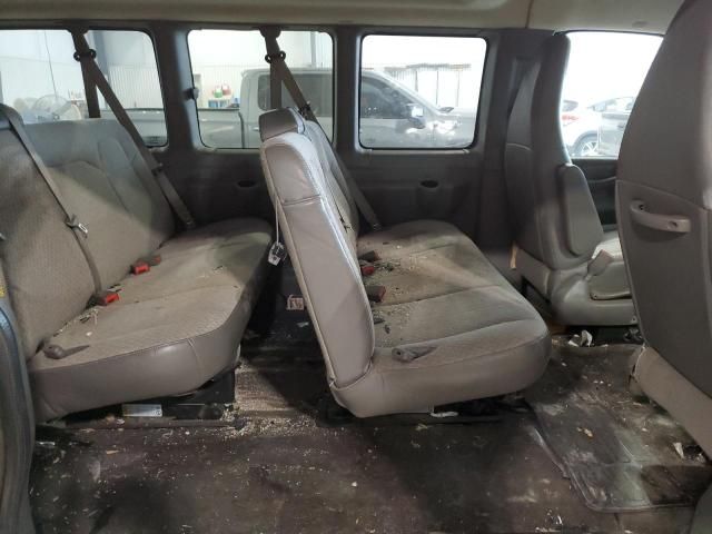 2016 Chevrolet Express G2500 LS