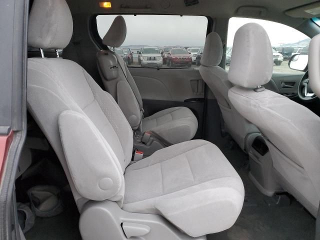 2015 Toyota Sienna LE