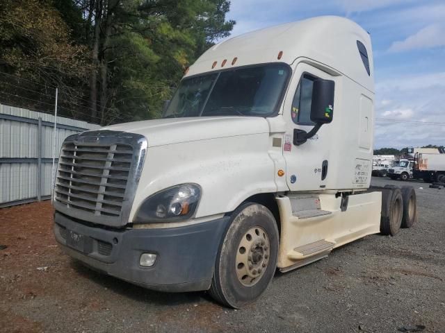 2016 Freightliner Cascadia 125