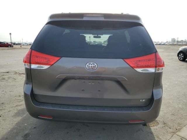 2011 Toyota Sienna LE