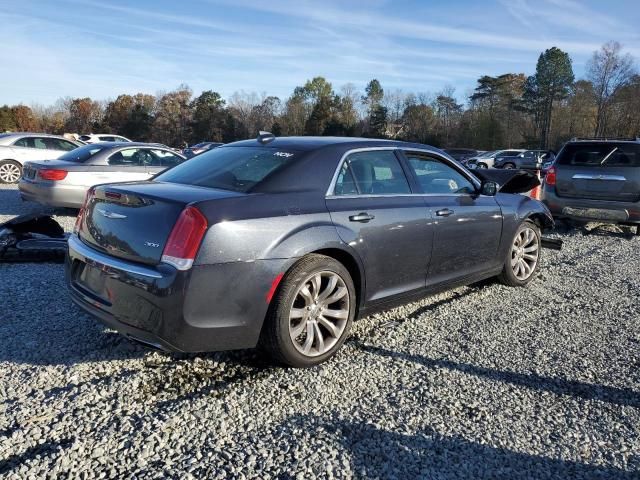 2018 Chrysler 300 Touring