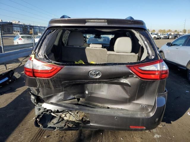 2015 Toyota Sienna XLE